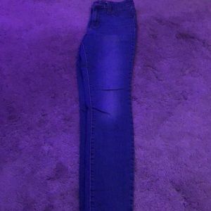 i am selling jeans
